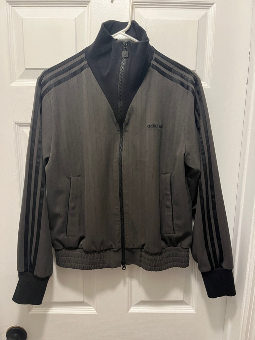 Adidas women’s medium gray & black bomber pinstripe Jacket Brand NEW